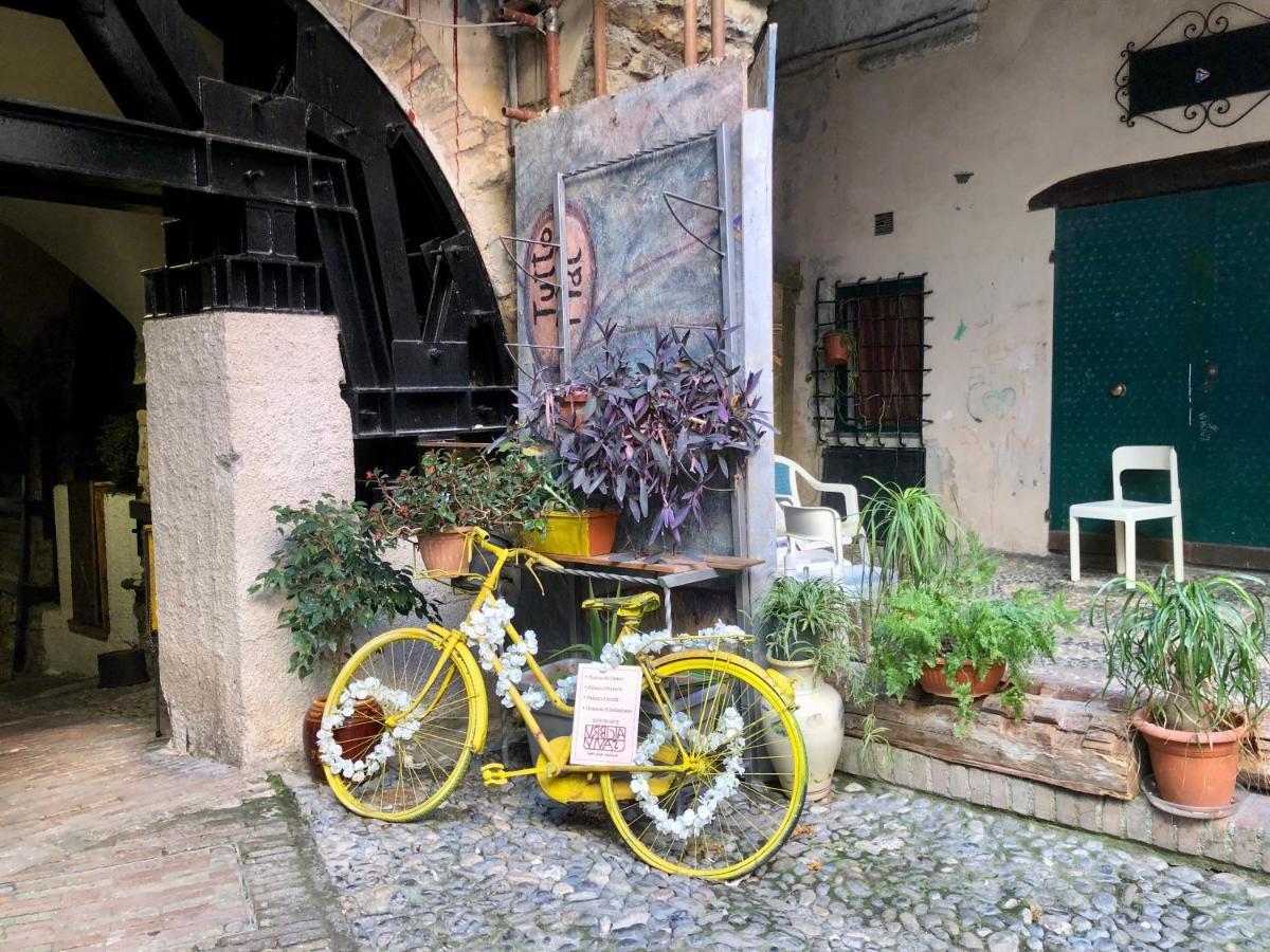 Appartamento Ai Piedi Della Pigna Санремо Экстерьер фото