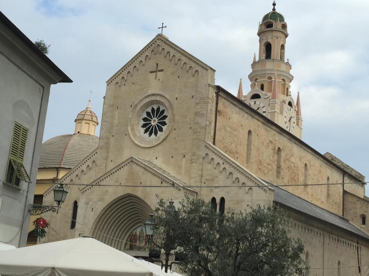 Appartamento Ai Piedi Della Pigna Санремо Экстерьер фото